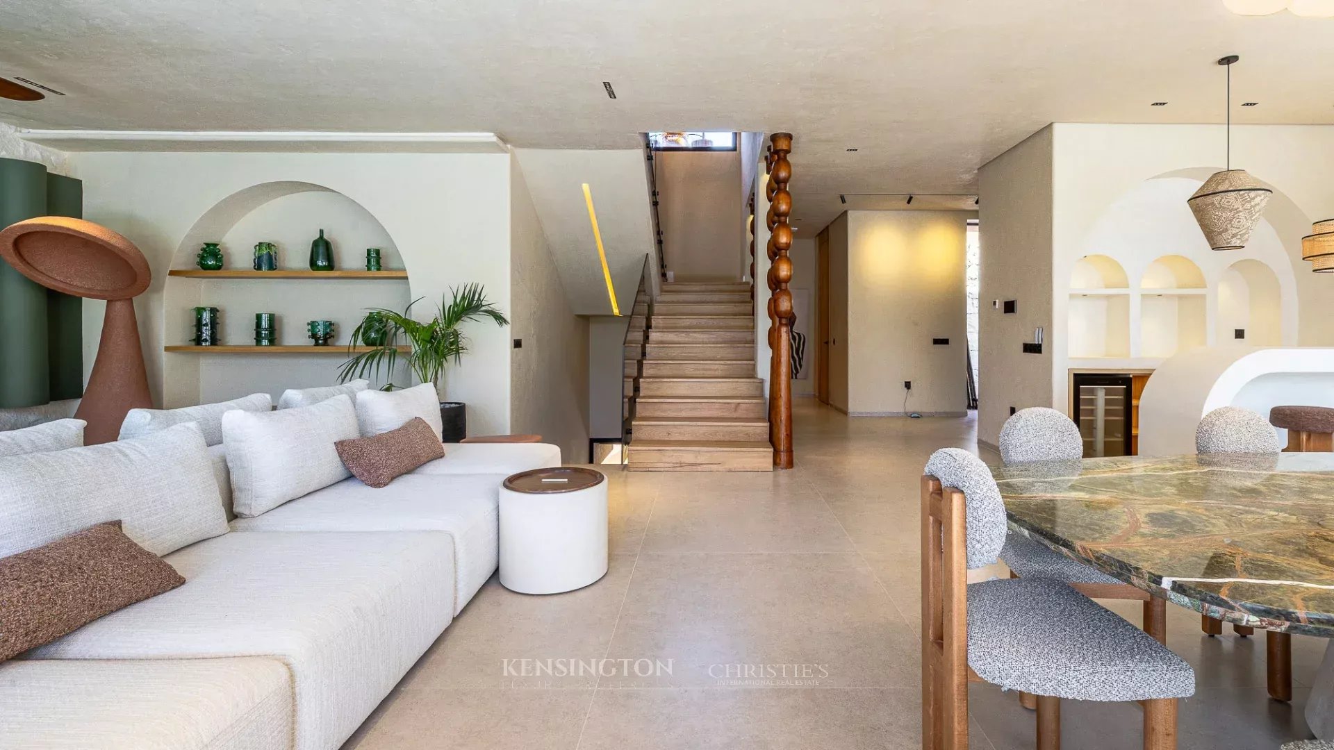 5 Bedroom Villa/Townhouse's Image 14
