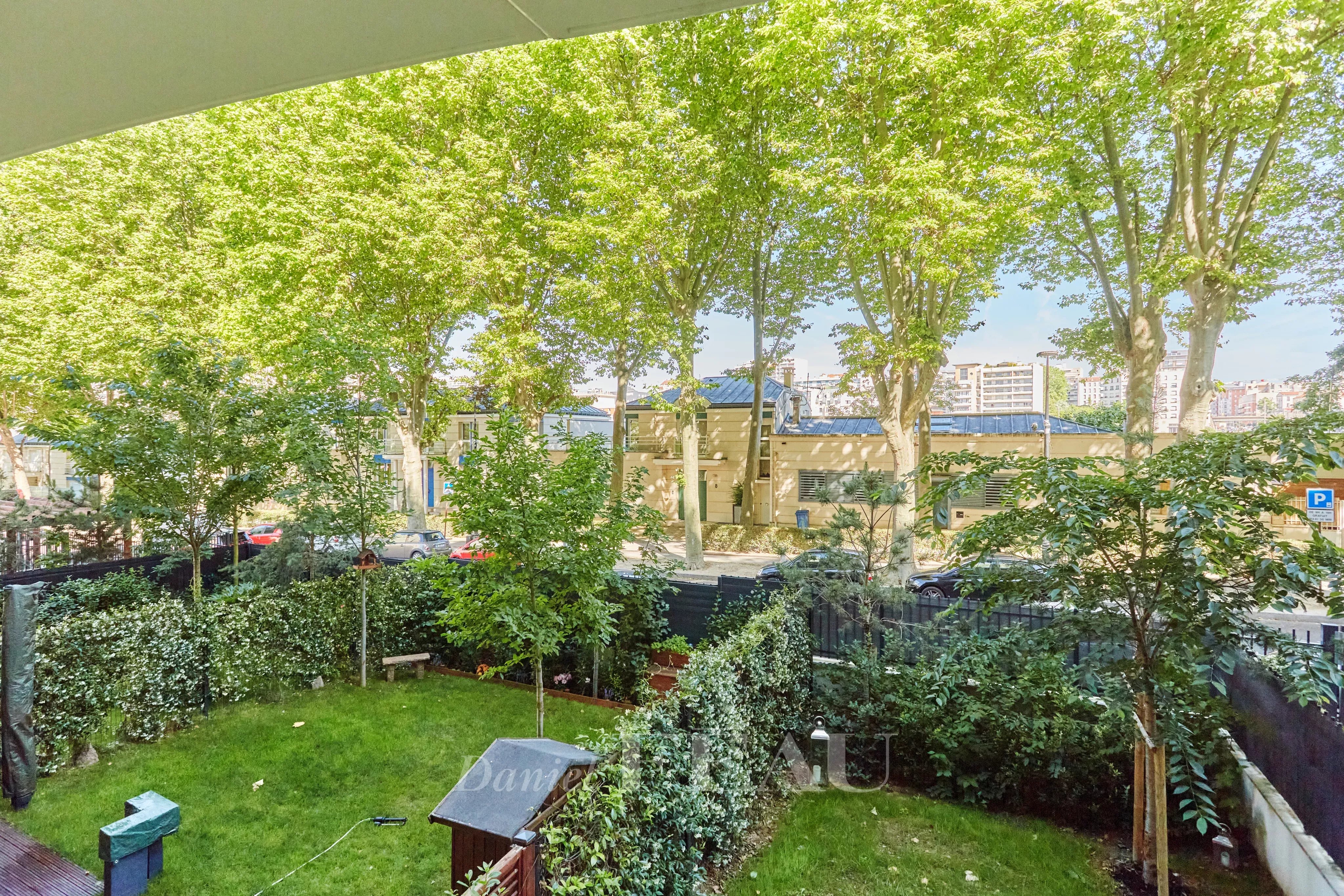 Rental Apartment Neuilly-sur-Seine