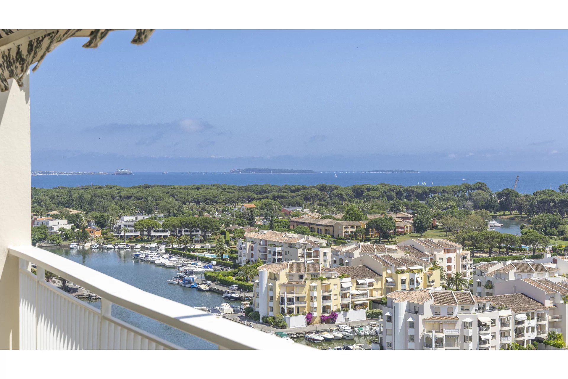 Sale Apartment Mandelieu-la-Napoule