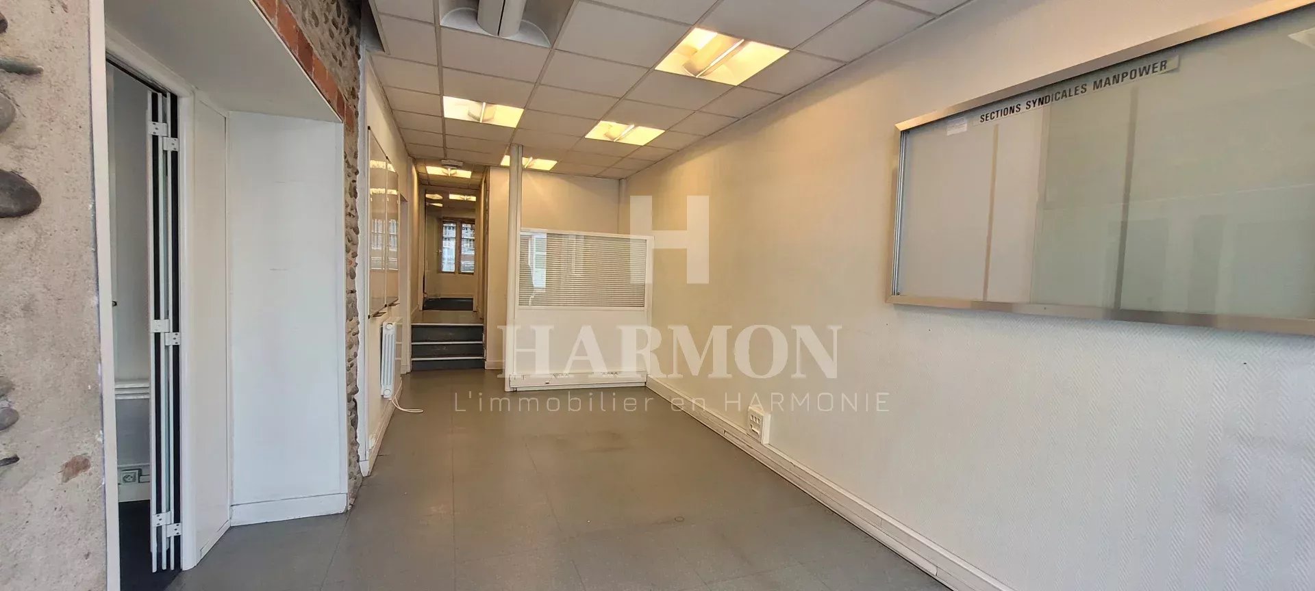 HARMON: commercial space for rent, downtown Pau