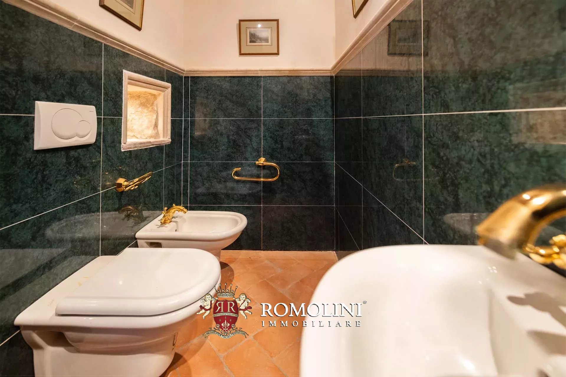 10 Bedroom Villa/Townhouse's Image 162