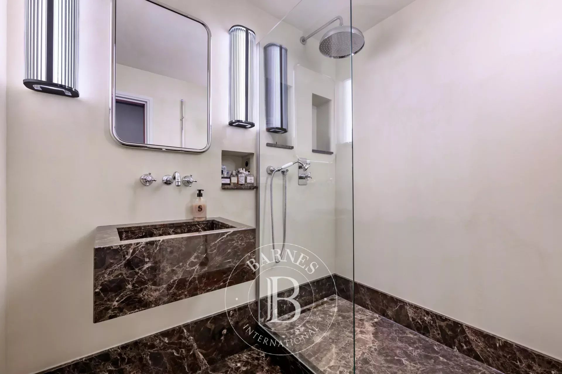 Daire Paris 4ème - picture 19