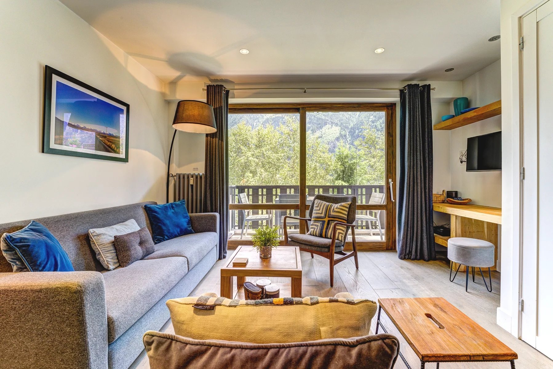 Photo of CHAMONIX - Stylish 3-bedroom apartment a short walk from the centre
