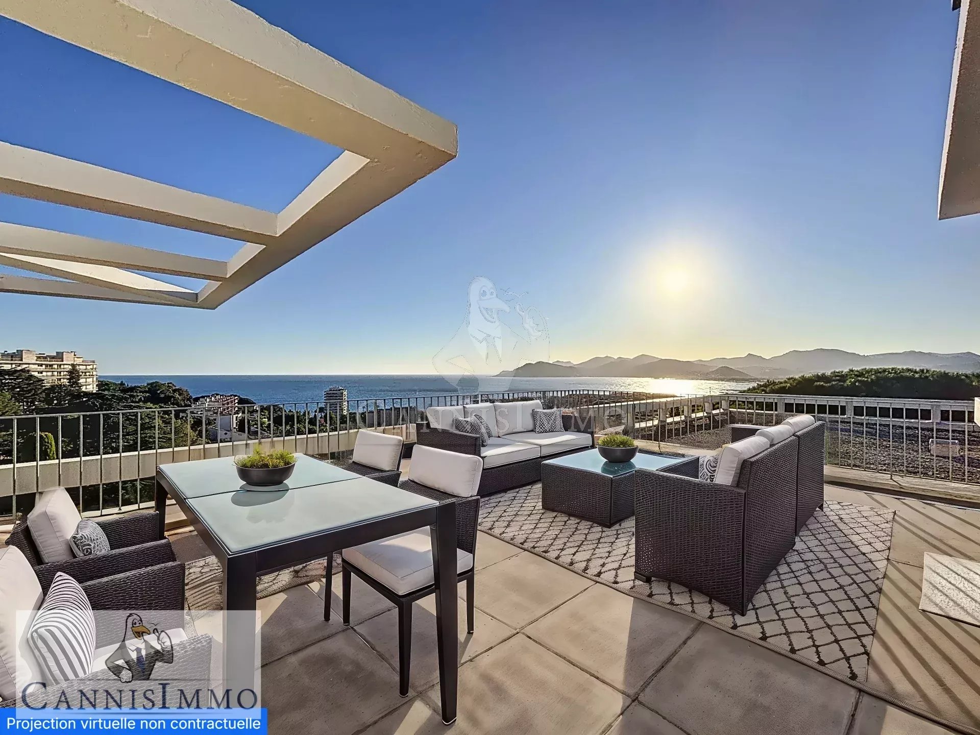 CANNES - PANORAMIC SEA VIEW PENTHOUSE - 2 BEDROOMS