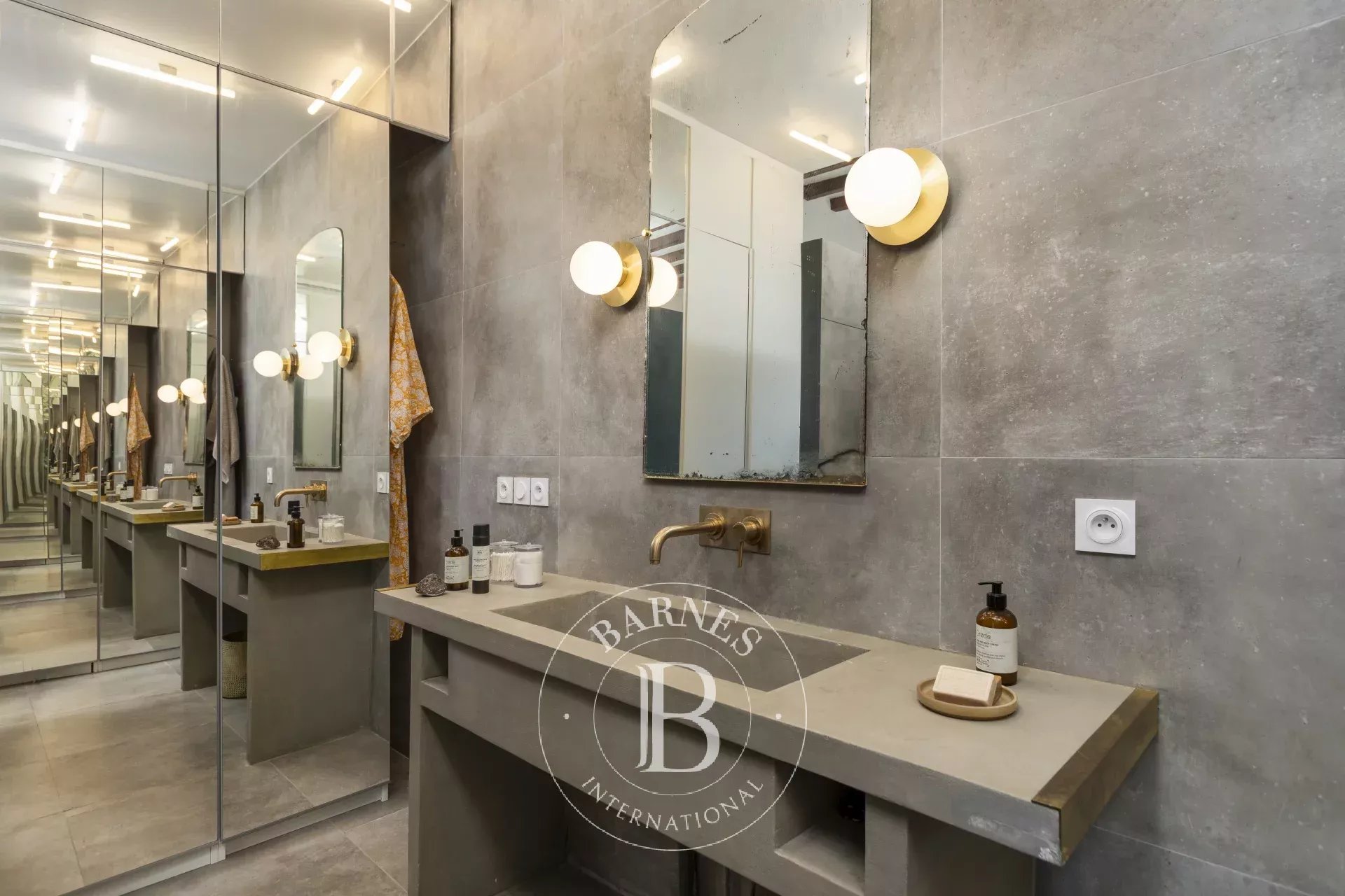 Loft Montreuil - picture 12