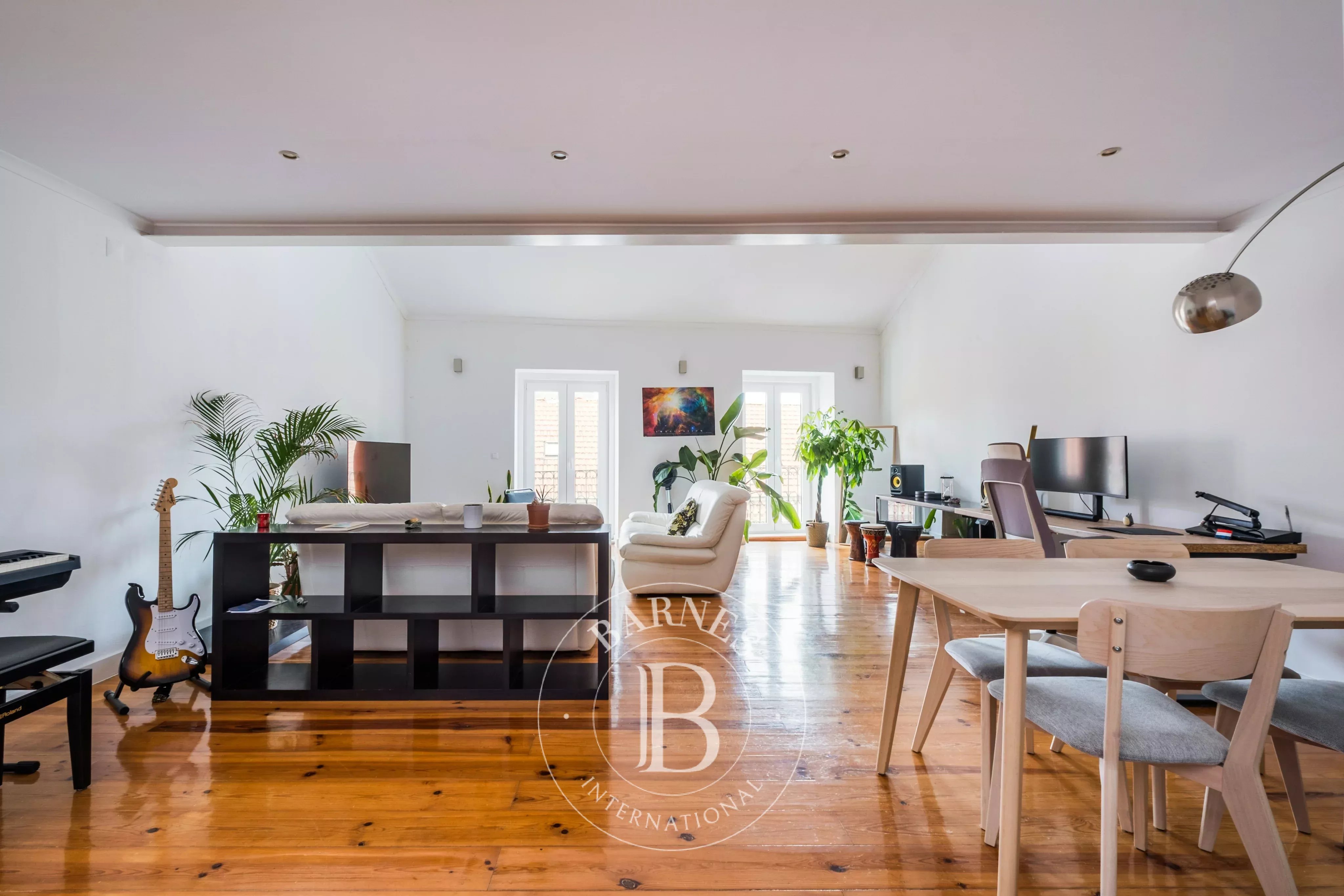 Duplex muito central