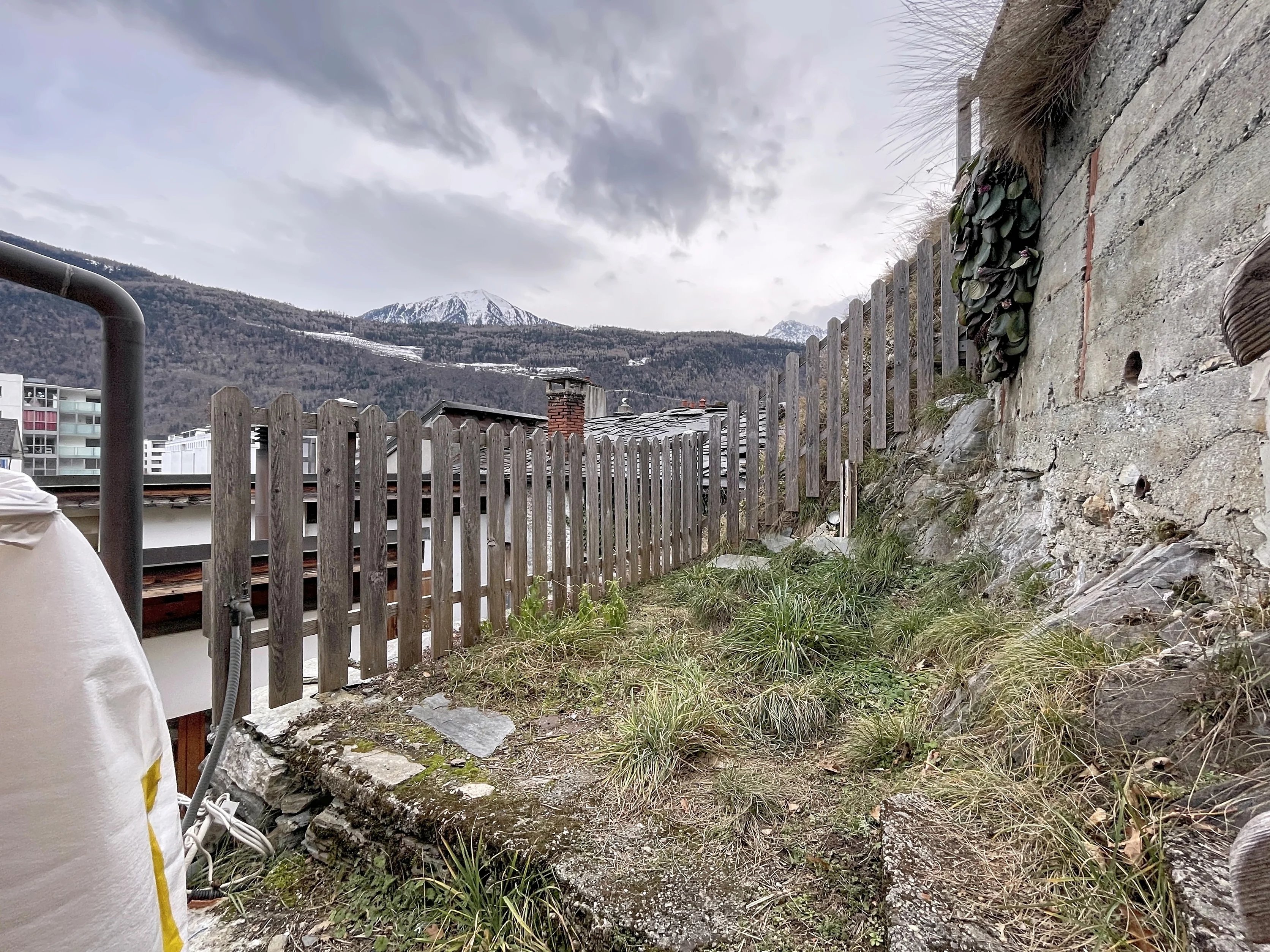 Belle maison contiguë