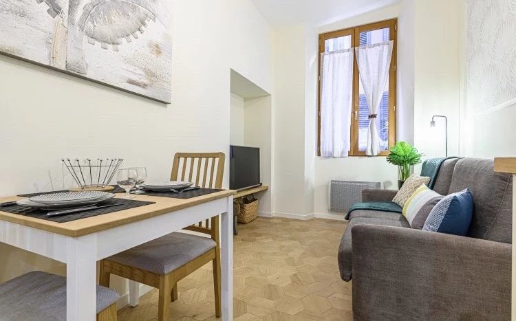 Location Appartement Nice Vieux Nice