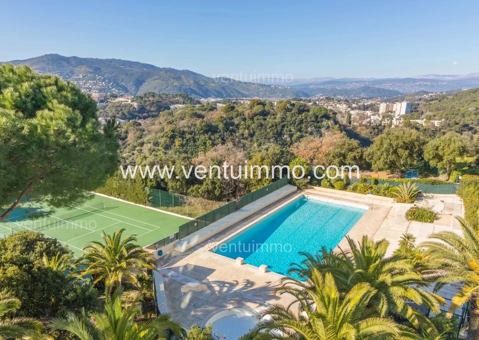 Agence immobilière de 