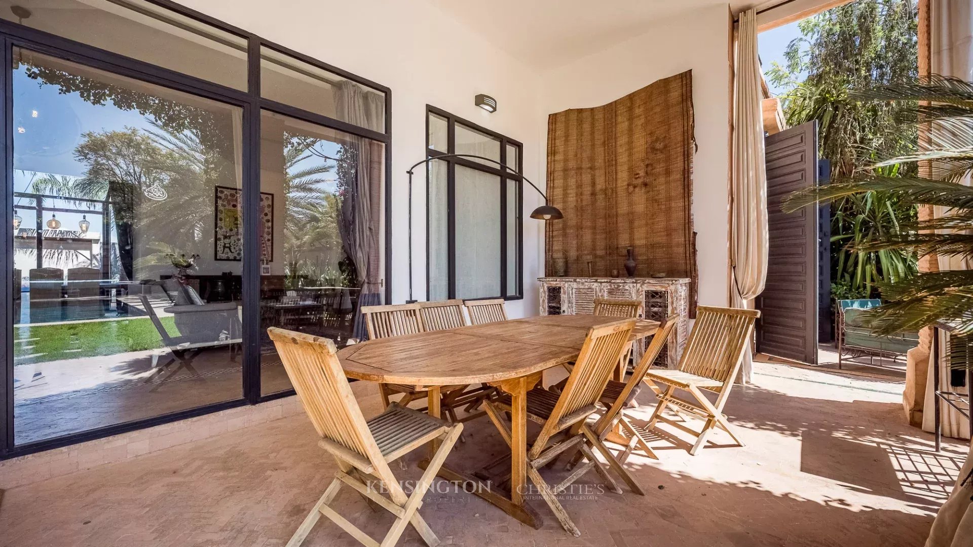 4 Bedroom Villa/Townhouse's Image 8