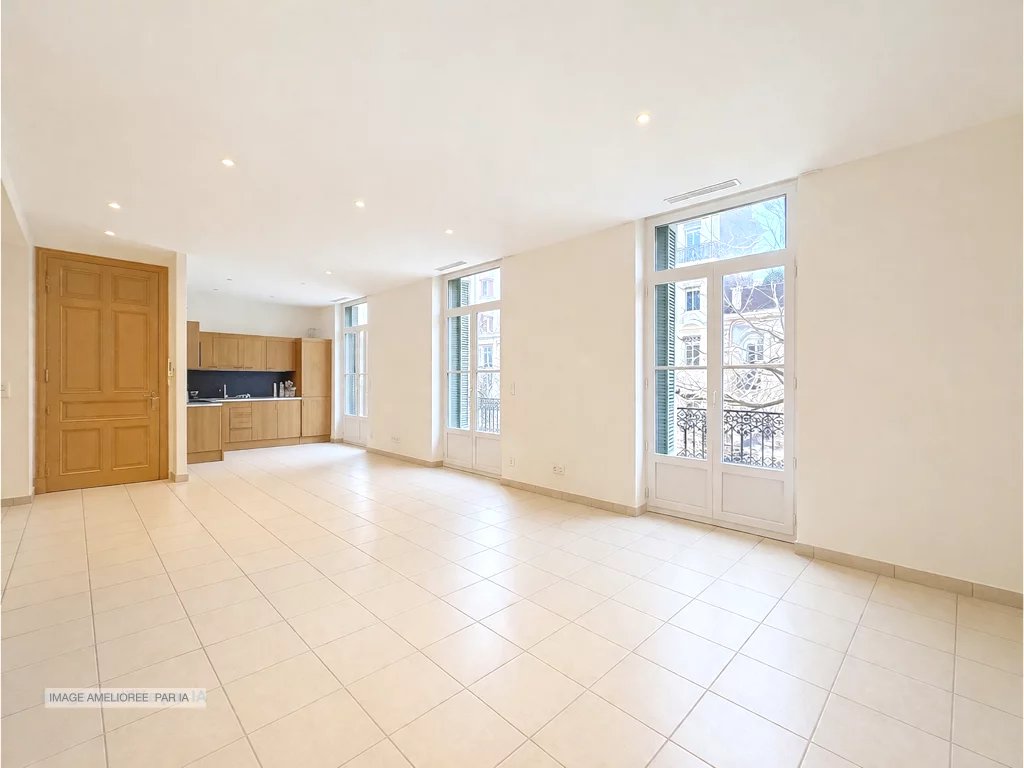APPARTEMENT 4 PIECES - CANNES CENTRE-VILLE 4P 3 CHAMBRES 98 M²