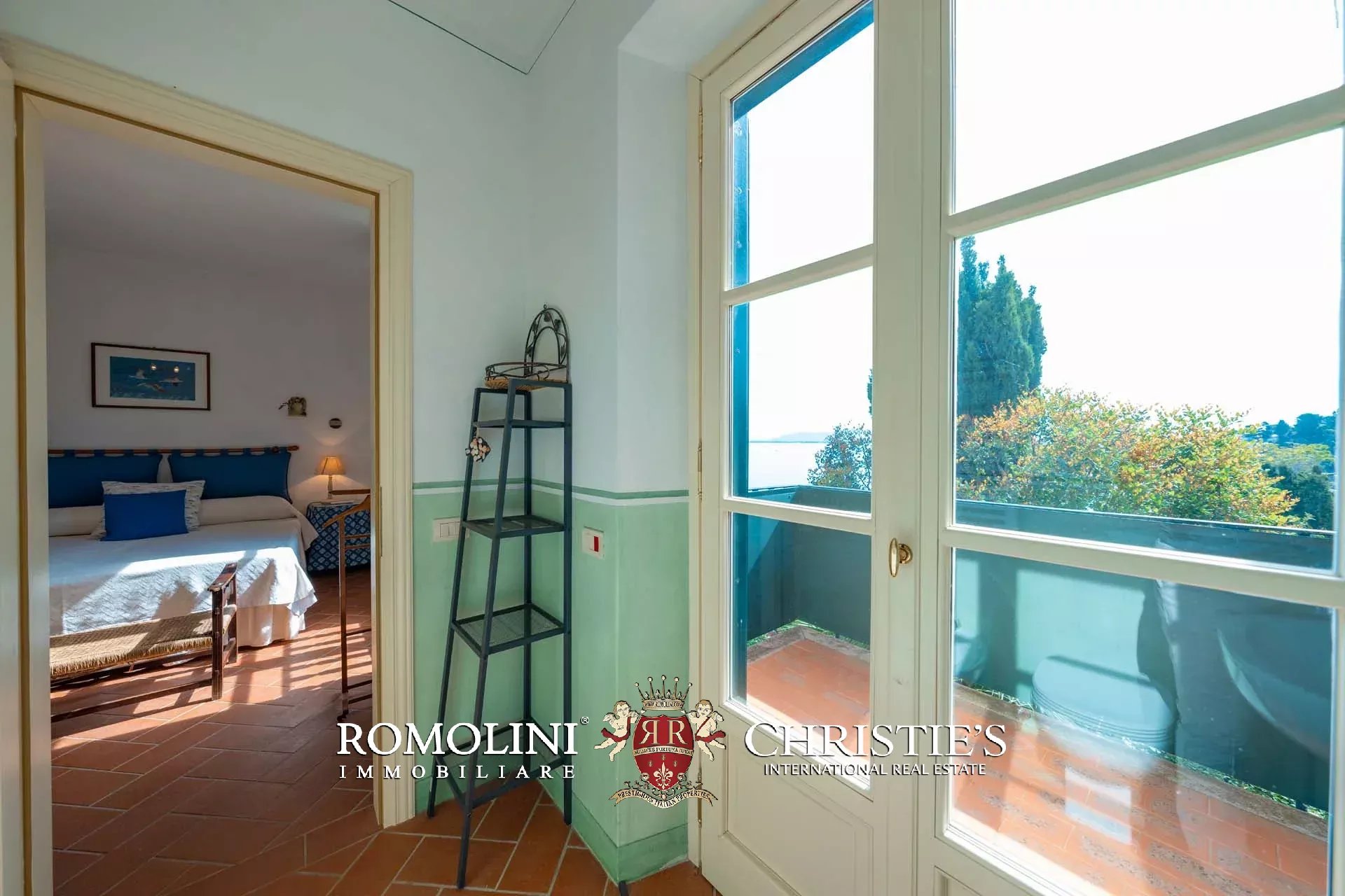 11 Bedroom Villa/Townhouse's Image 111
