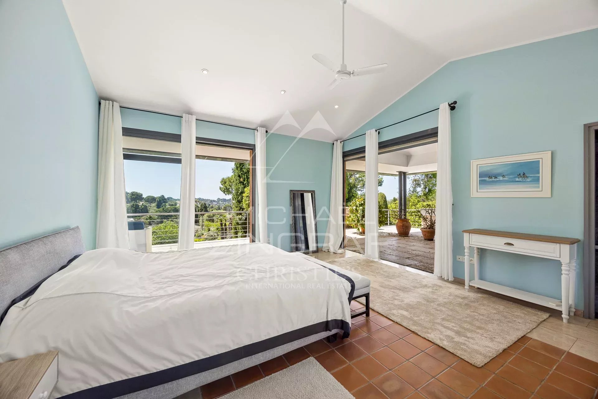 5 Bedroom Villa/Townhouse's Image 16