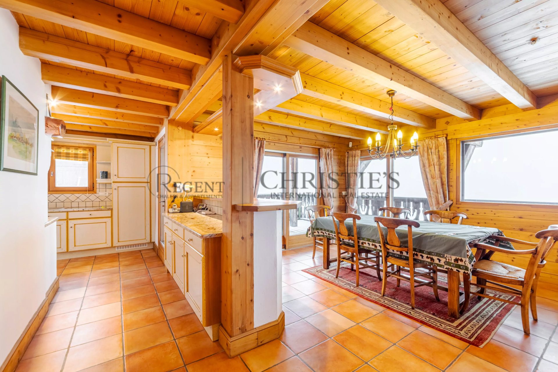 4 Bedroom Villa/Townhouse's Image 3