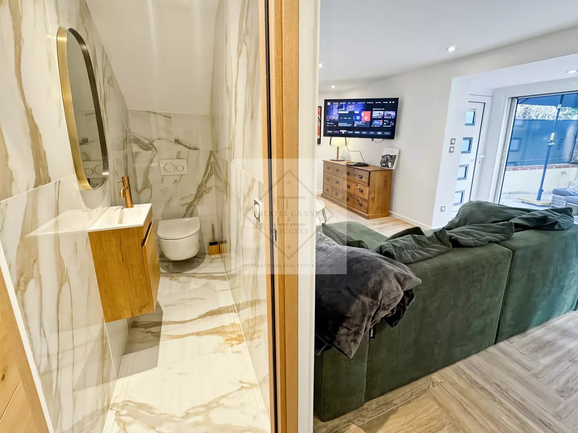 For  RENT : Charming Townhouse in the Heart of Cannes! — фото 13