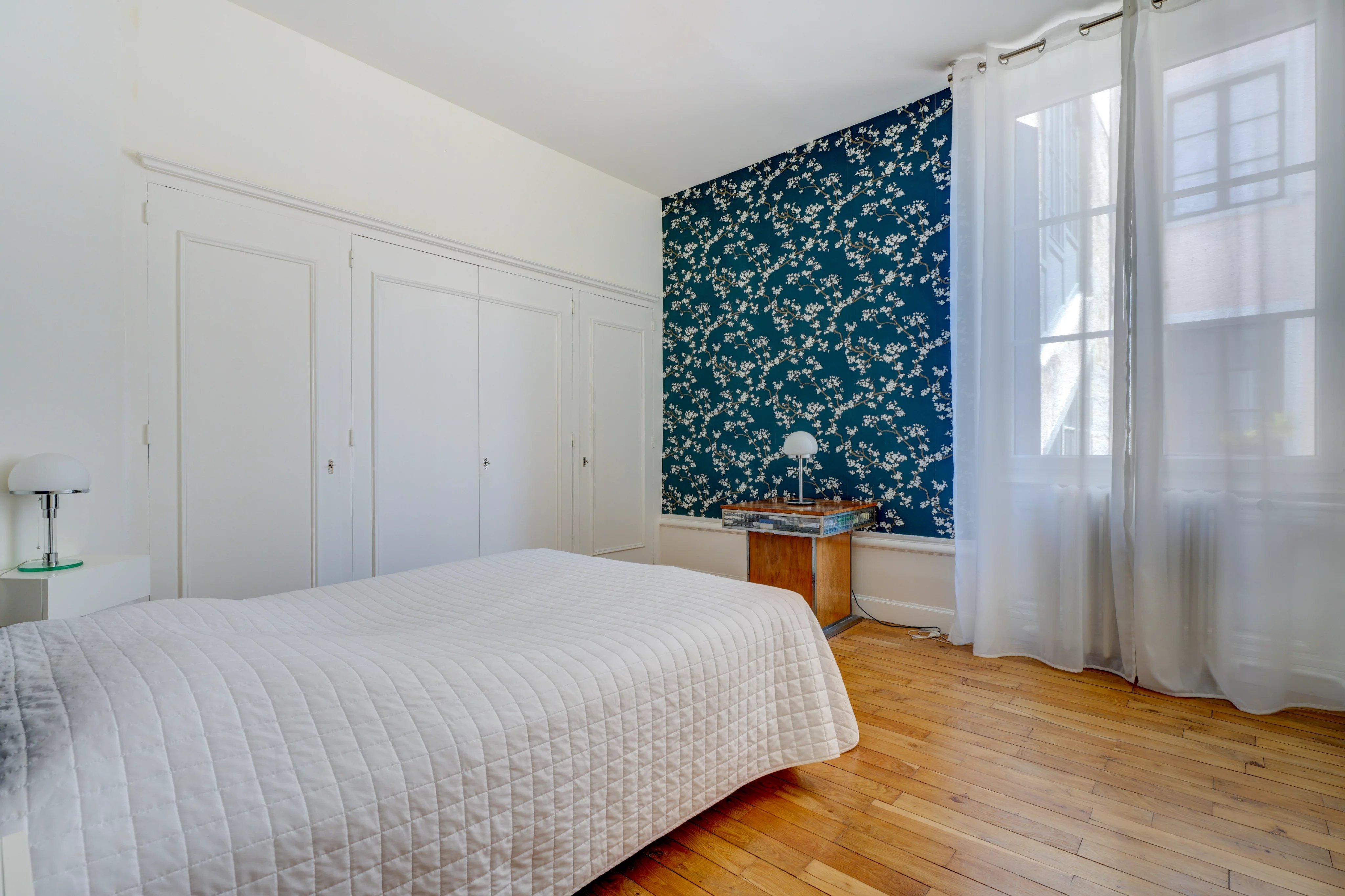 Lyon 1 - Place du Forez  - Superbe T6 de 179 m² — photo 9