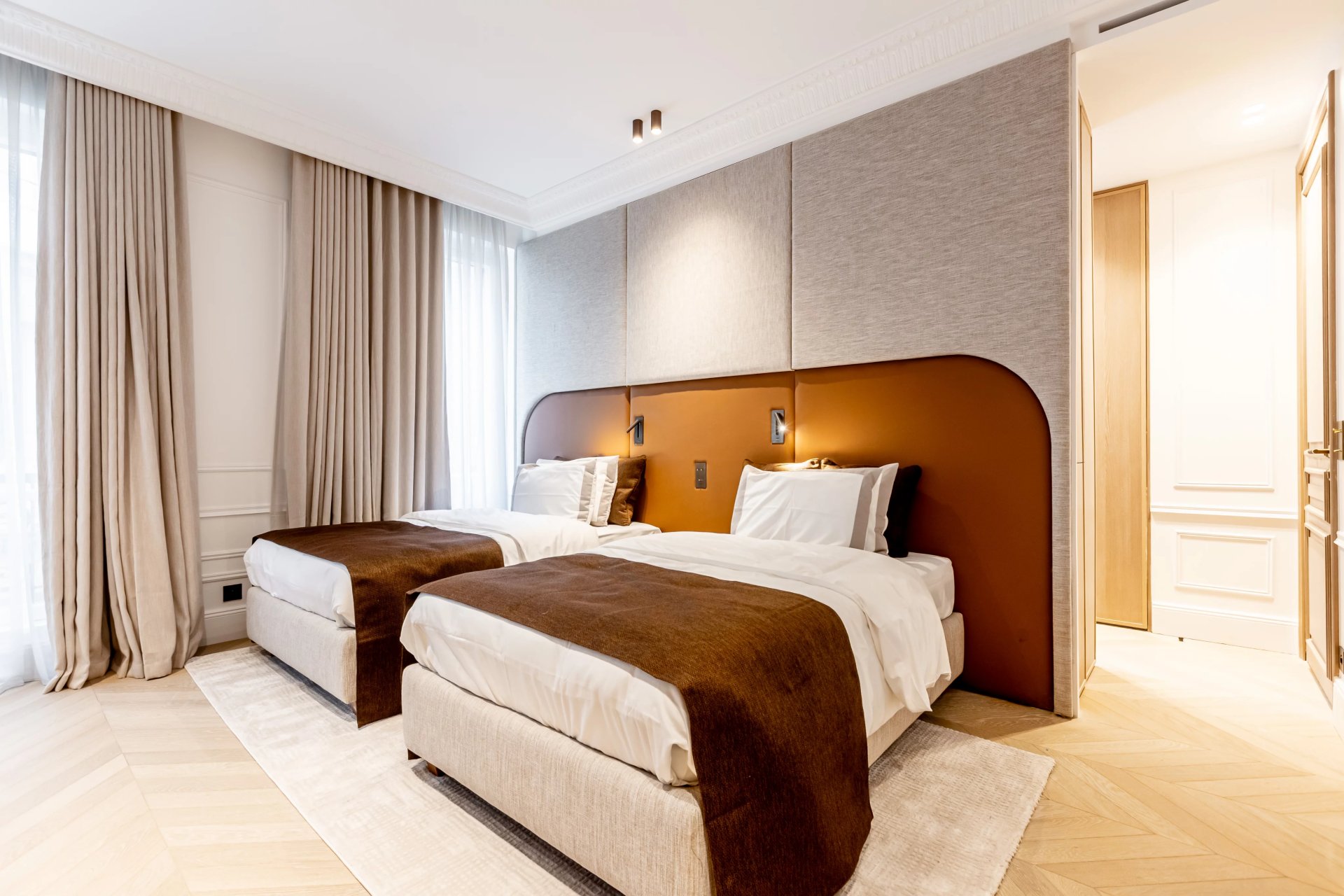 3 Bedroom Apartment/Flat's Image 3