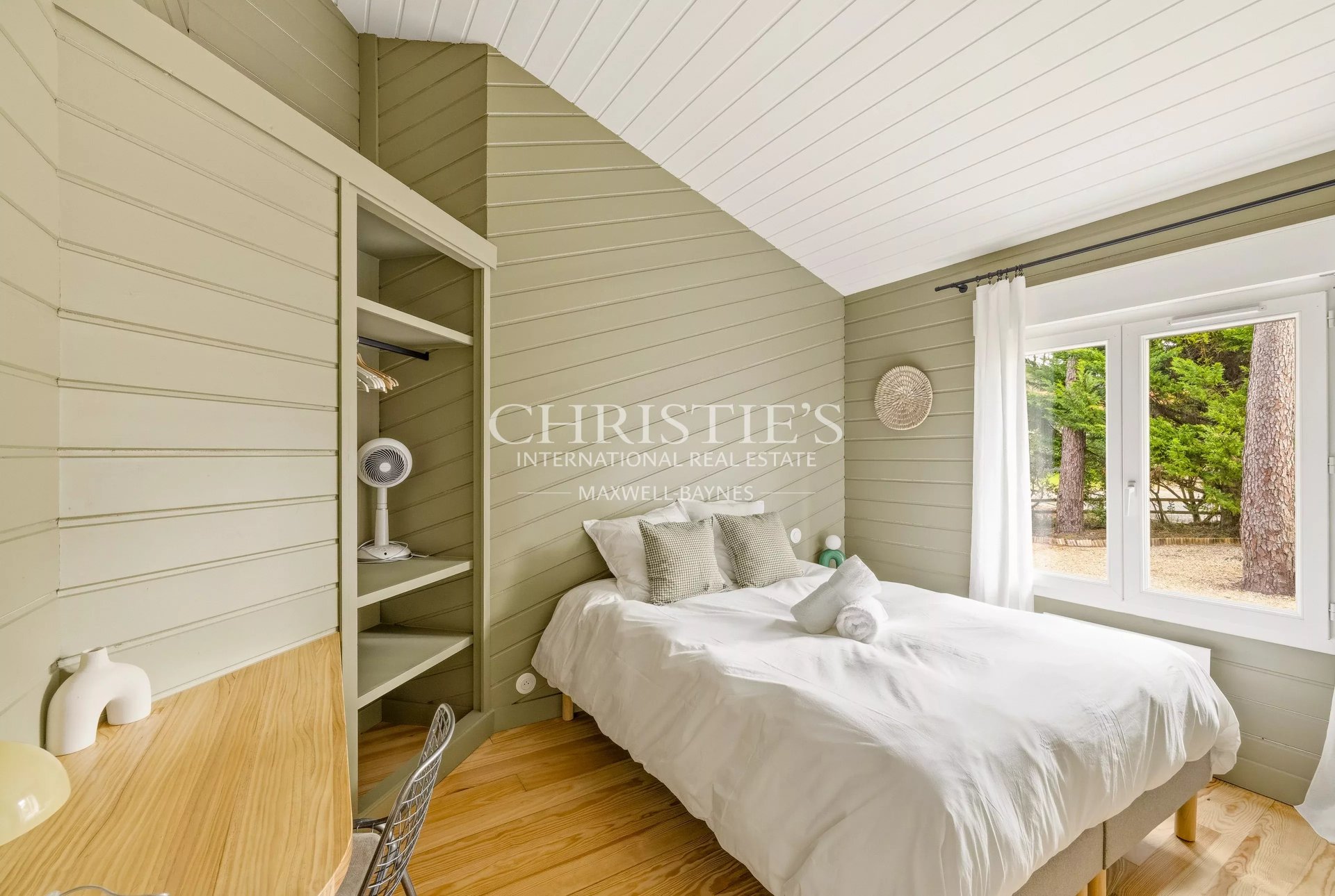 6 Bedroom Villa/Townhouse's Image 14