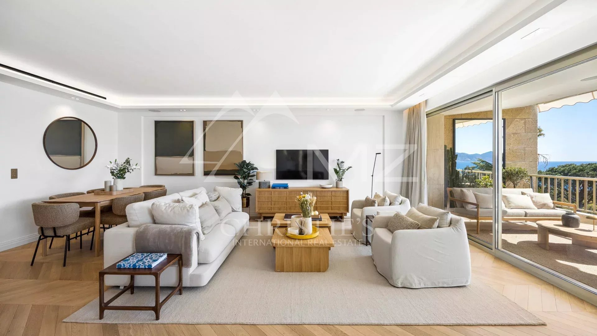 2 Bedroom Apartment/Flat's Image 4