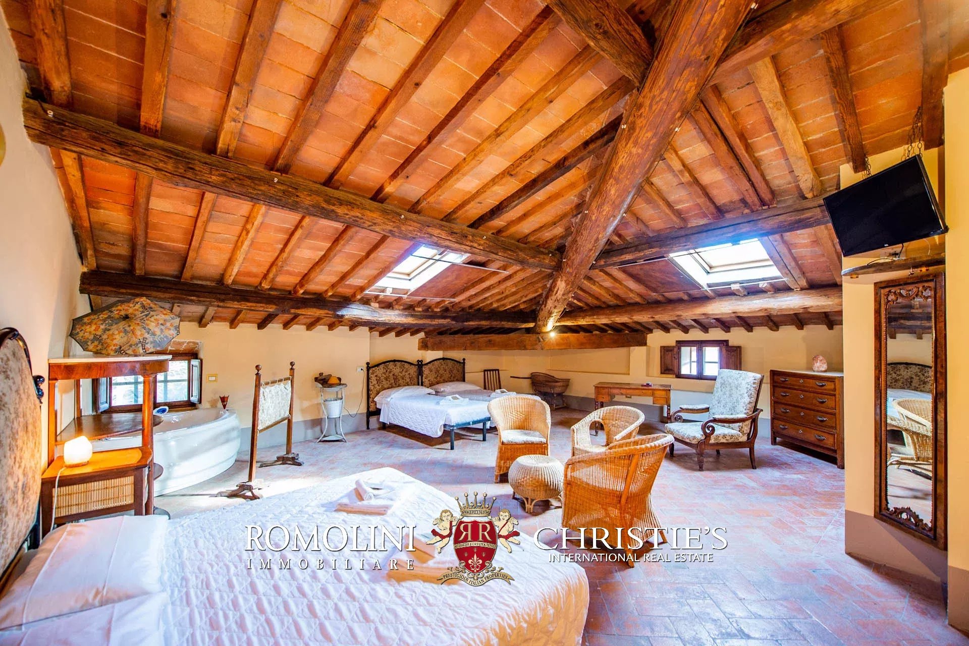 22 Bedroom Villa/Townhouse's Image 38