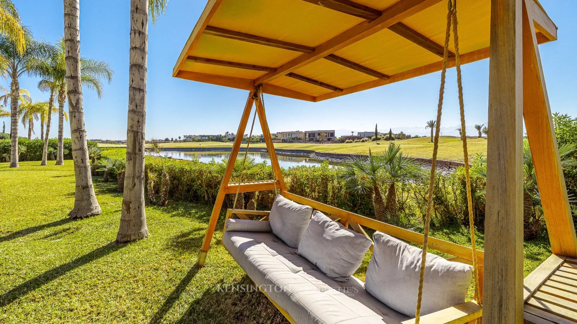 6 Bedroom Villa/Townhouse's Image 17