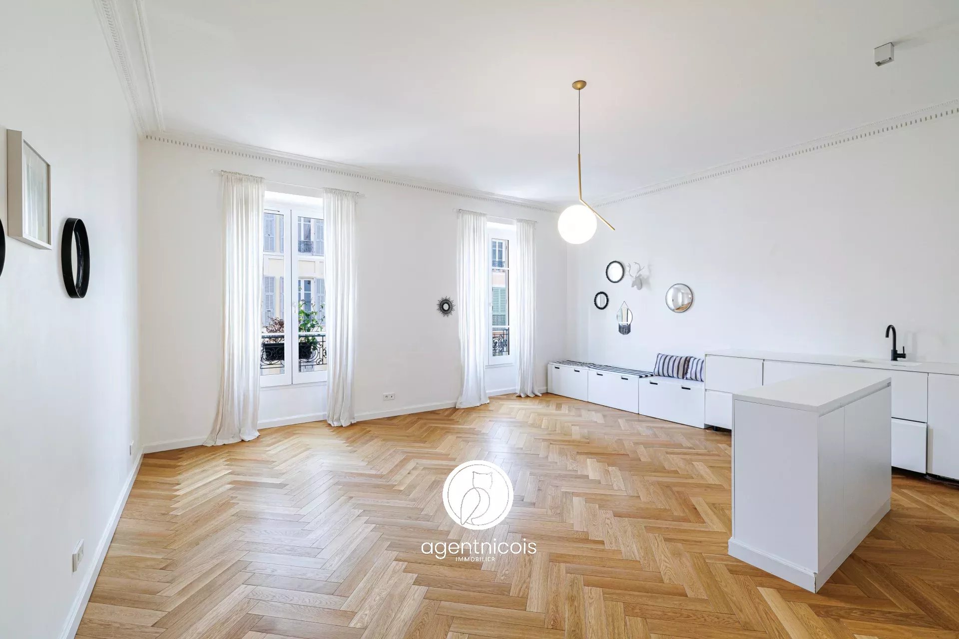 Agence immobilière de 