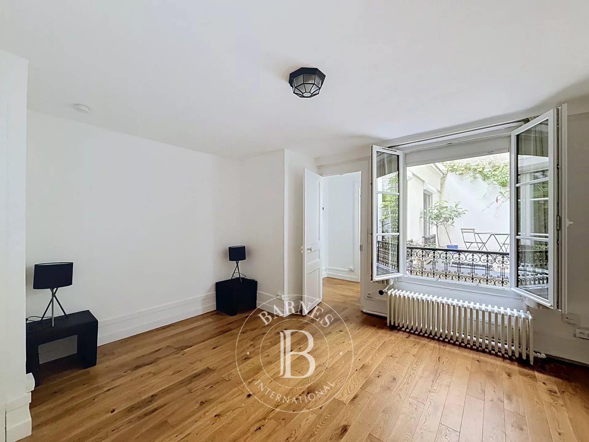Appartement Paris 75008  -  ref 83068340 (picture 3)