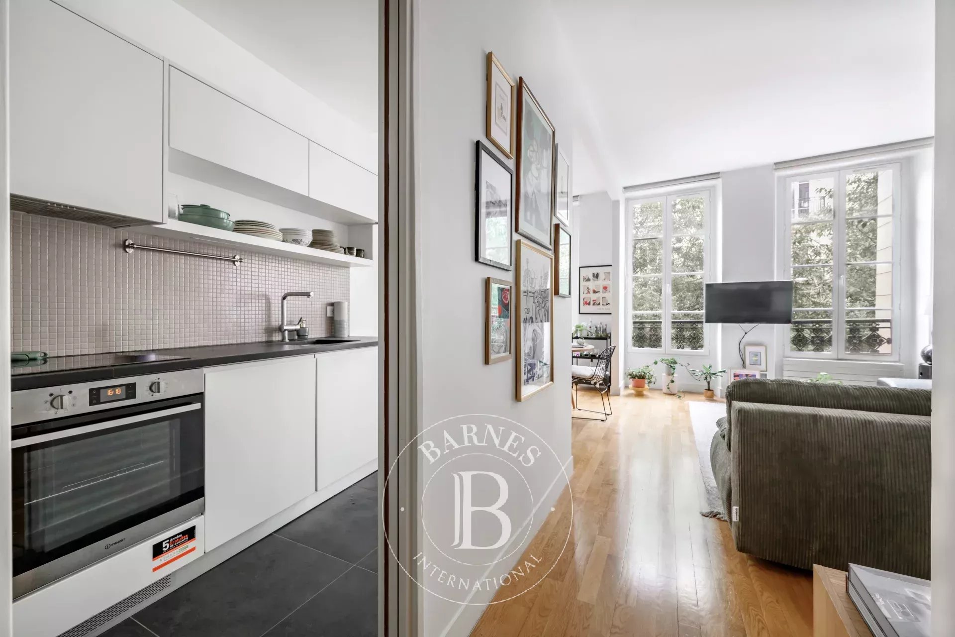 Daire Paris 3ème - picture 9