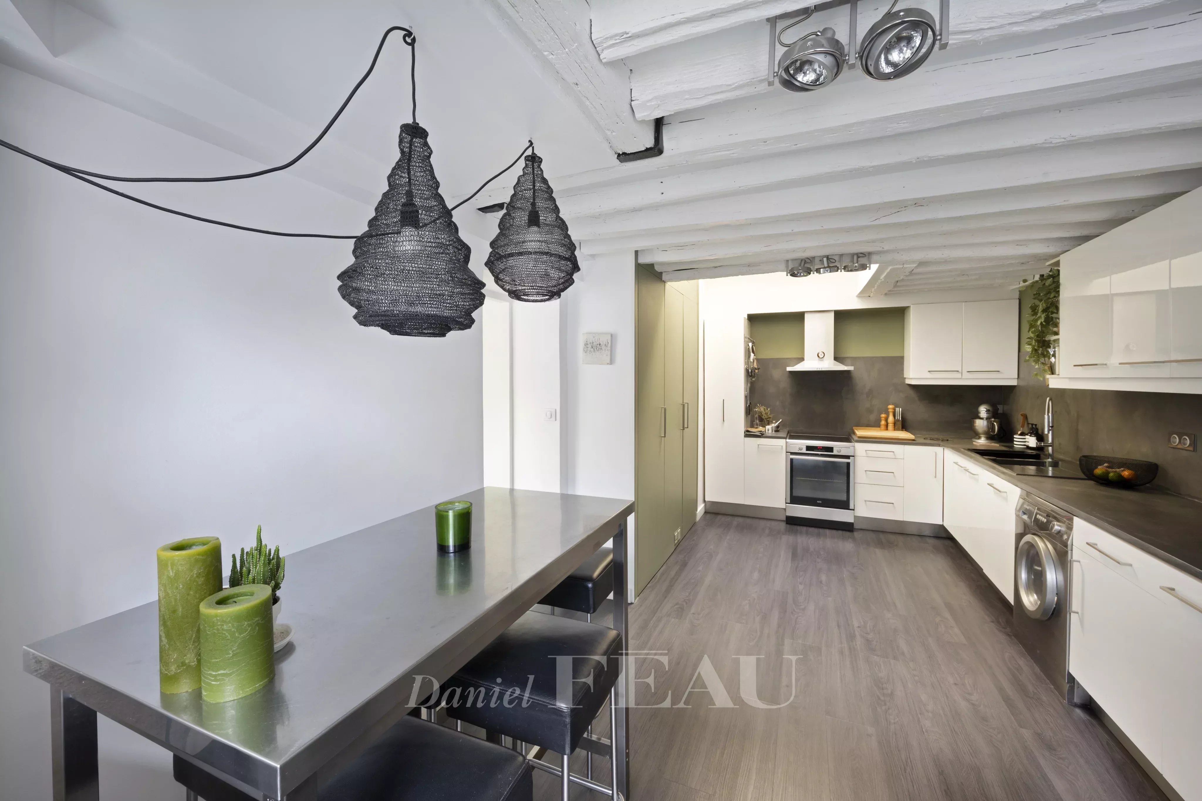 Sale Apartment Paris 11th