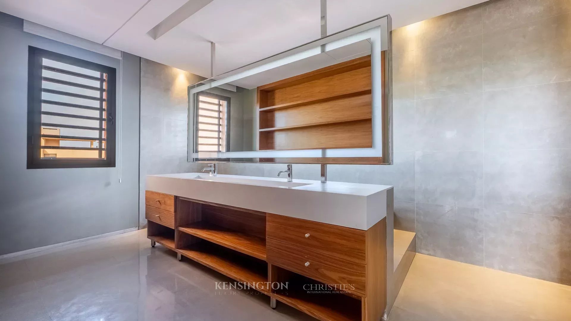 4 Bedroom Villa/Townhouse's Image 12