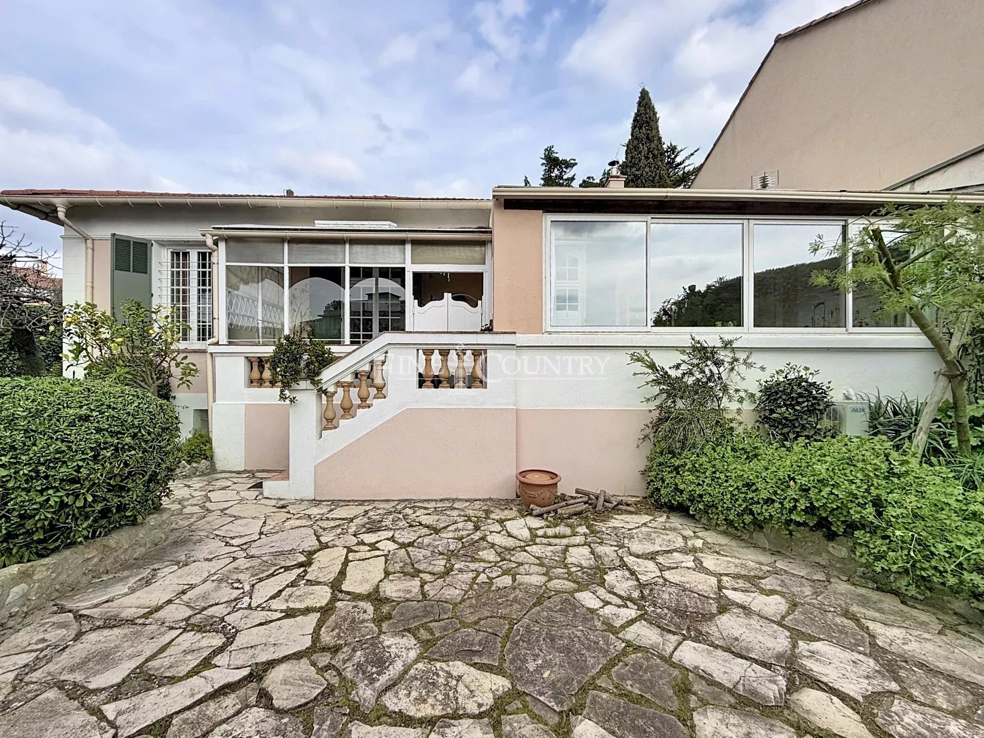Photo of Charming House town For Sale - Cannes Petit Juas