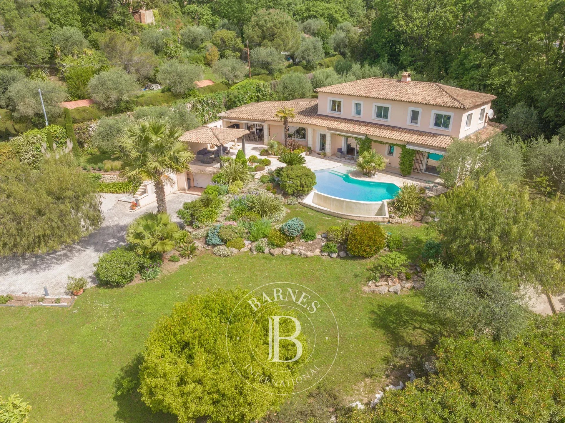 Дом Mougins