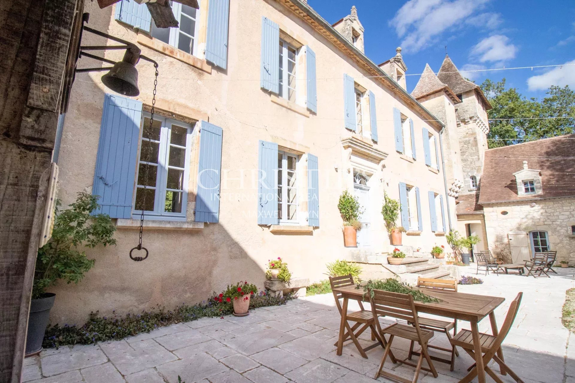 10 Bedroom Chateau's Image 4