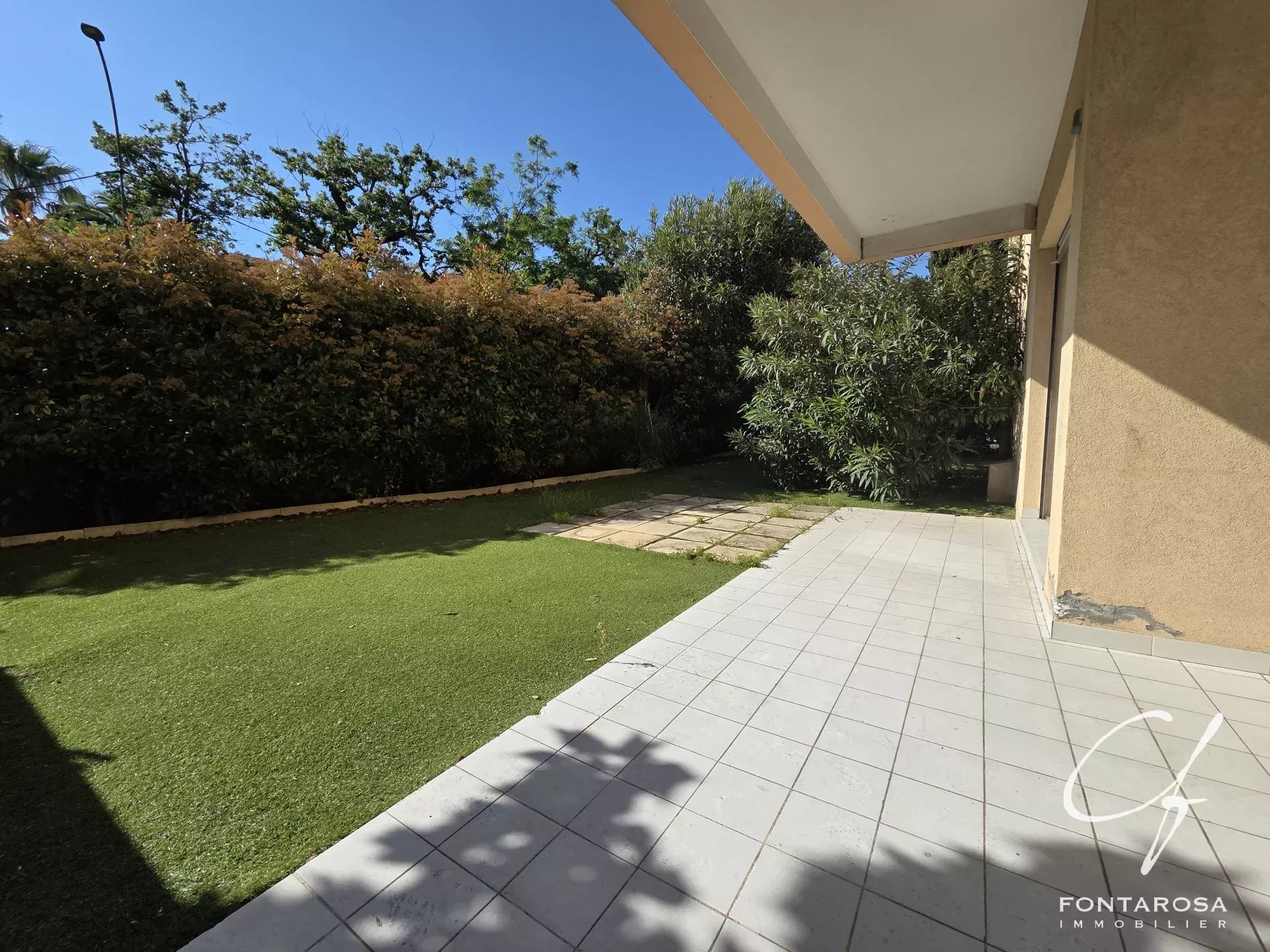 Agence immobilière de 