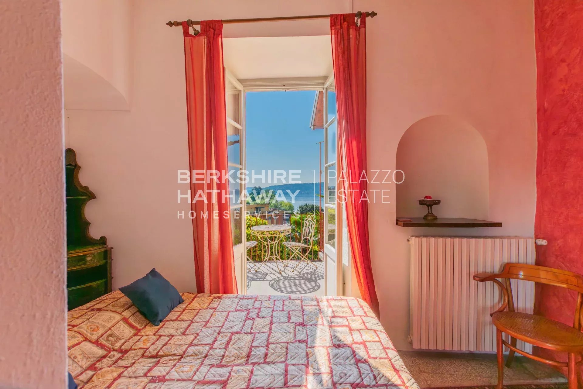 Historic Residence with Three Independent Units and Panoramic Lake Maggiore Views in Solcio di Lesa