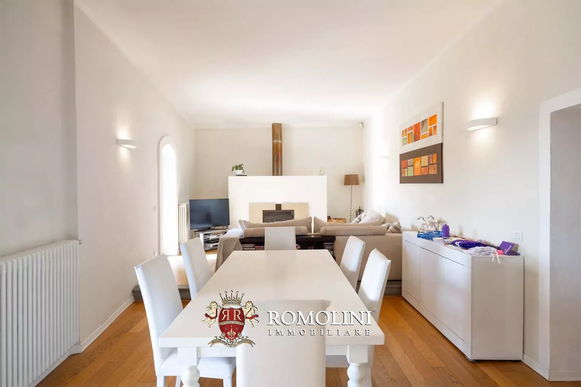 14 Bedroom Vineyard's Image 26