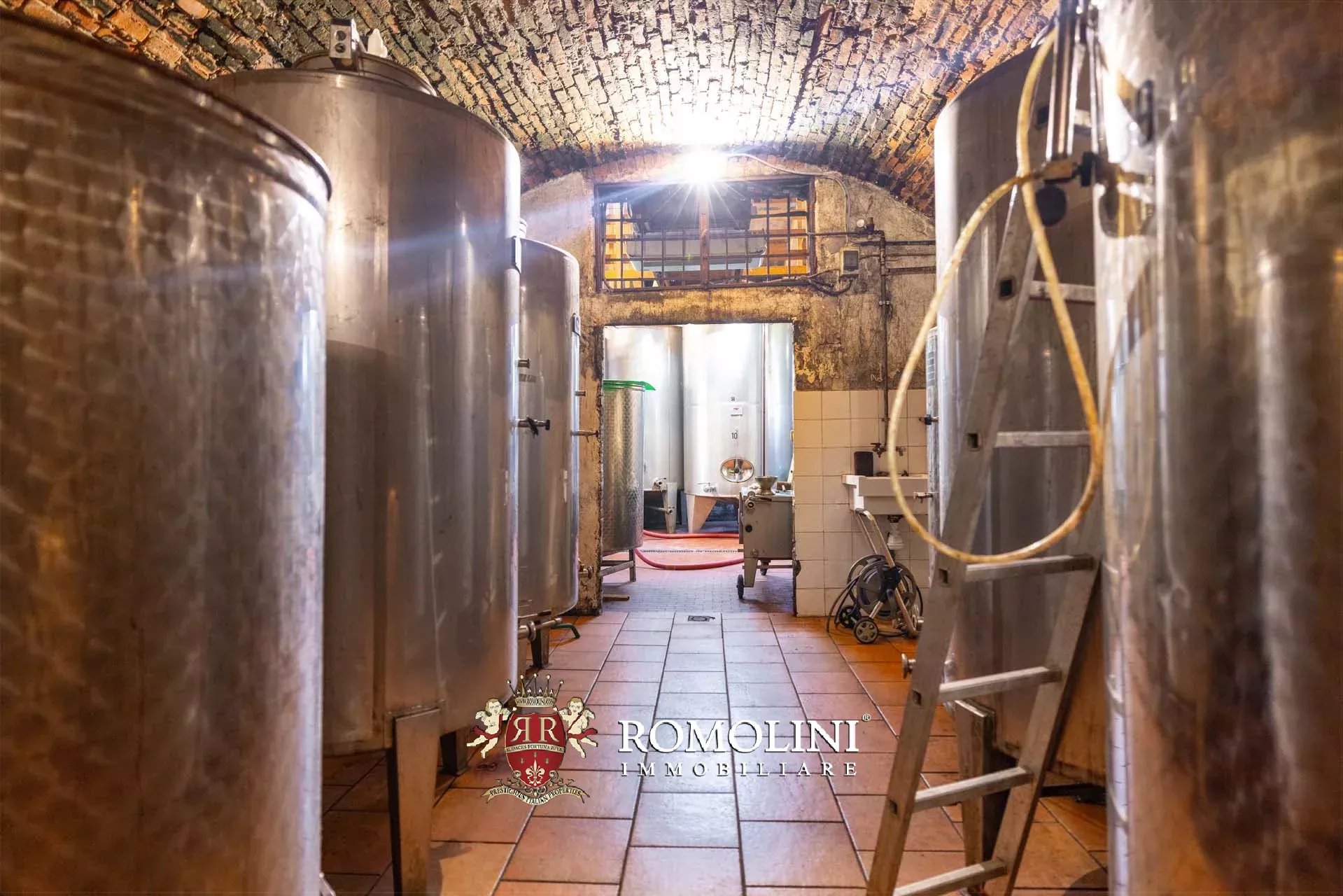 19 Bedroom Vineyard's Image 46