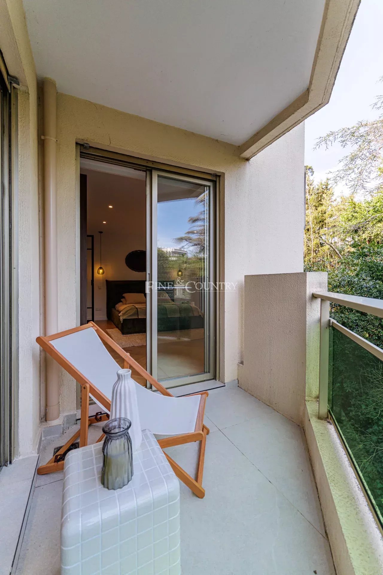 Photo of For Sale – 2-Bedroom Apartment – Cannes Montrose