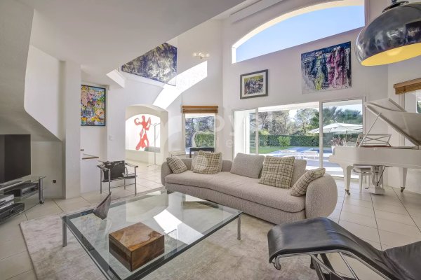 Modern Luxury Villa for Sale in Prestigious Estate, Mougins — photo 7