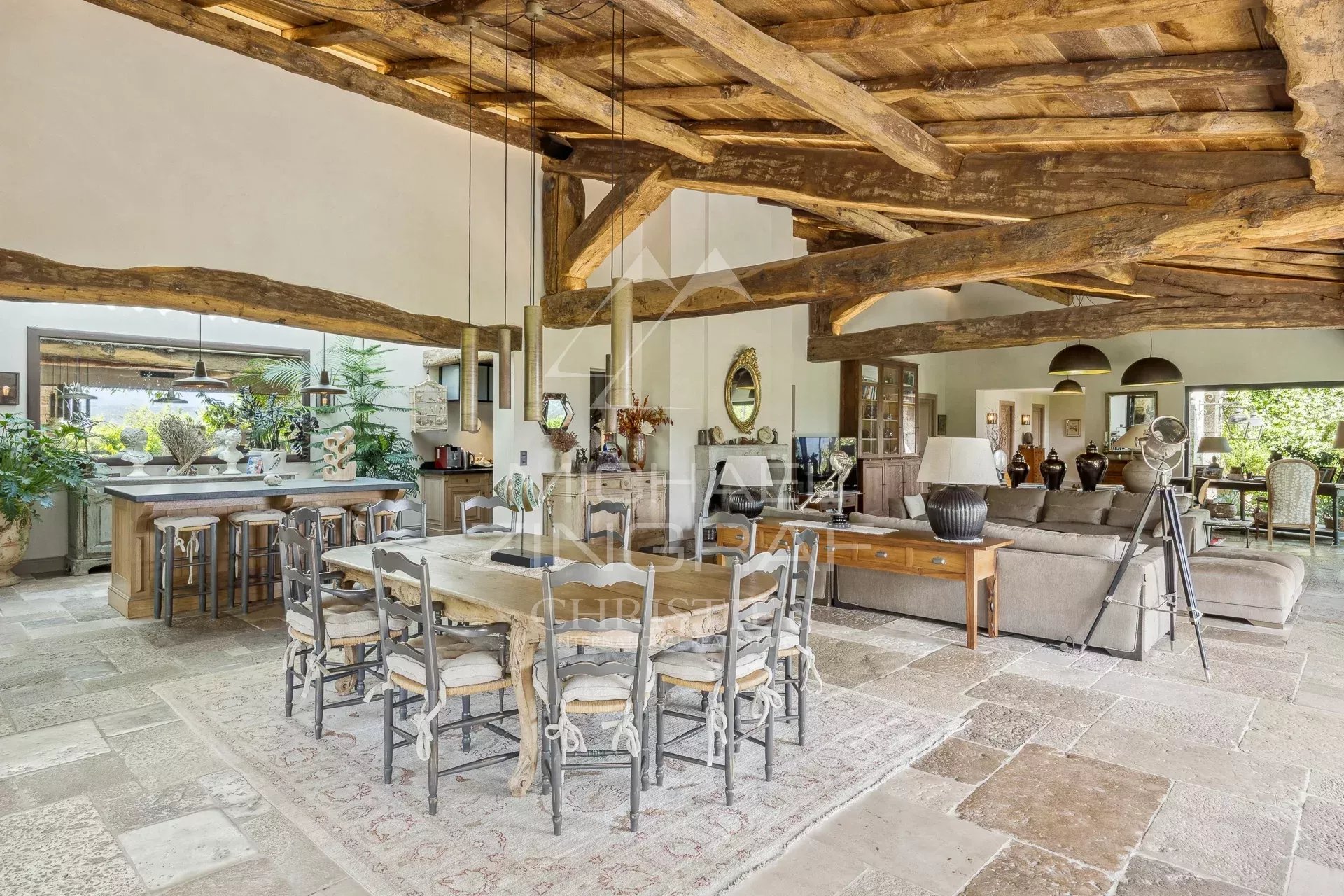 5 Bedroom Villa/Townhouse's Image 4
