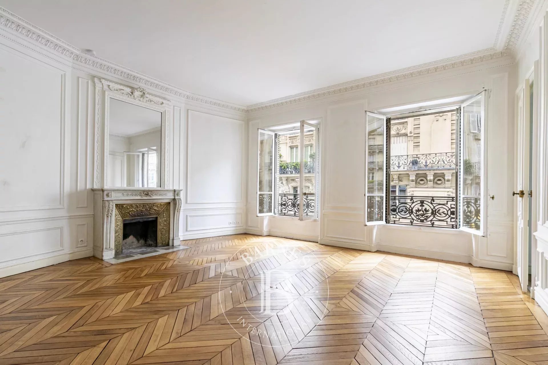 Appartement Paris 75006  -  ref 87167869 (picture 1)