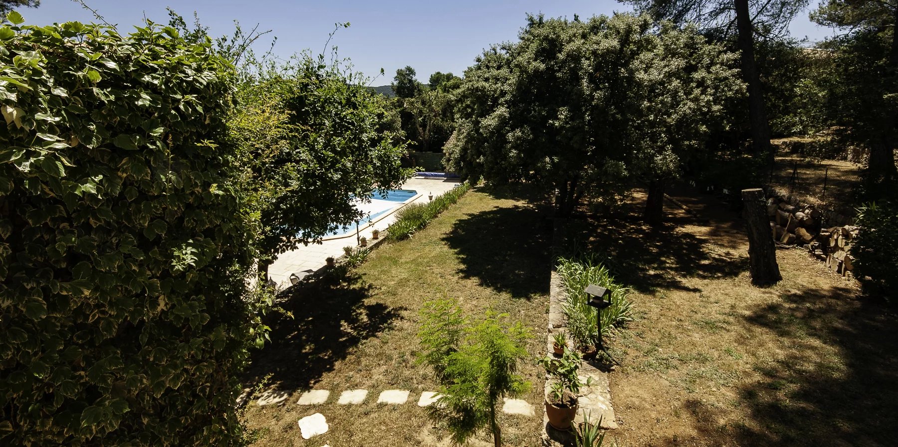 Charming villa with a pool in Montfort-sur-Argens