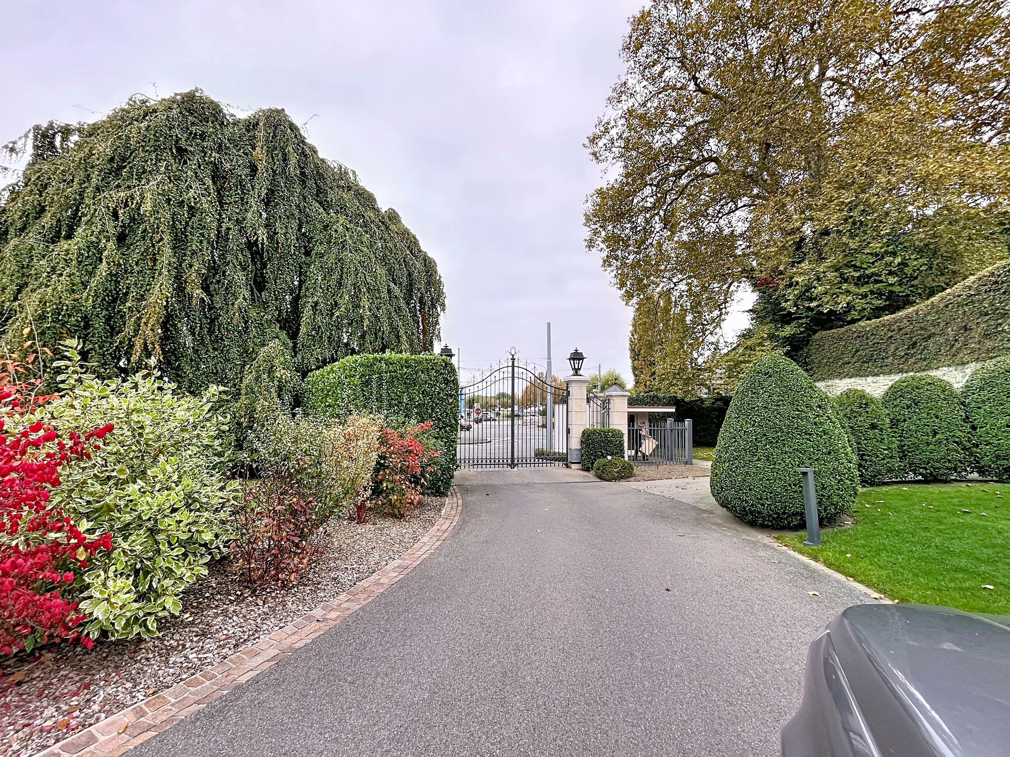 Cologny – High-End Residence in a Secure and Prestigious Setting