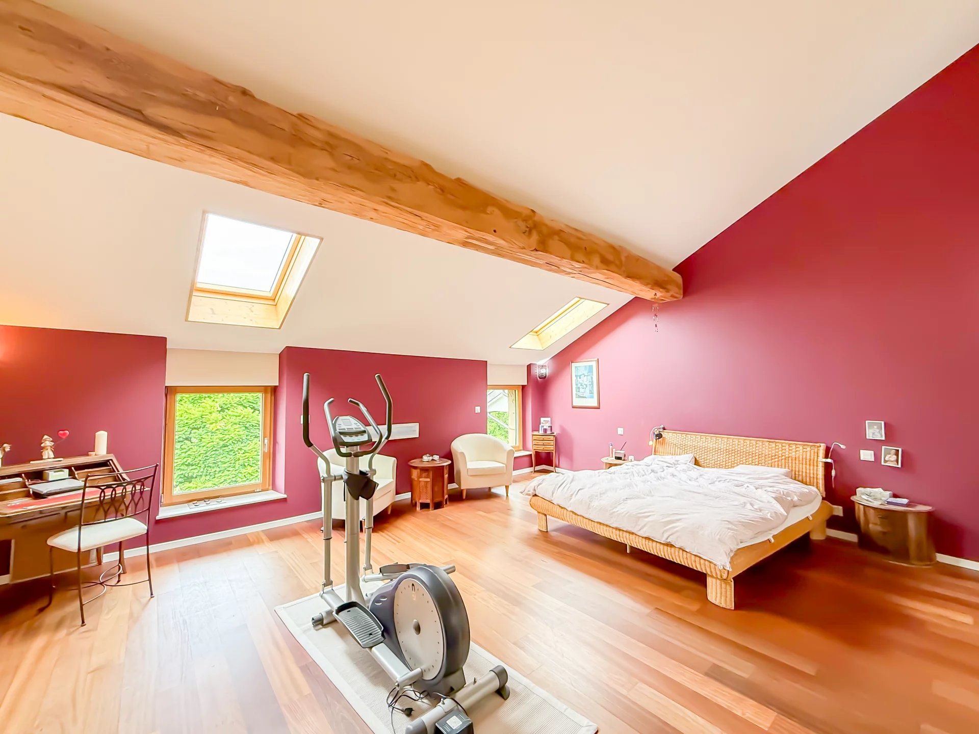 RARE ! Maison de caractère au cœur du vieux bourg !