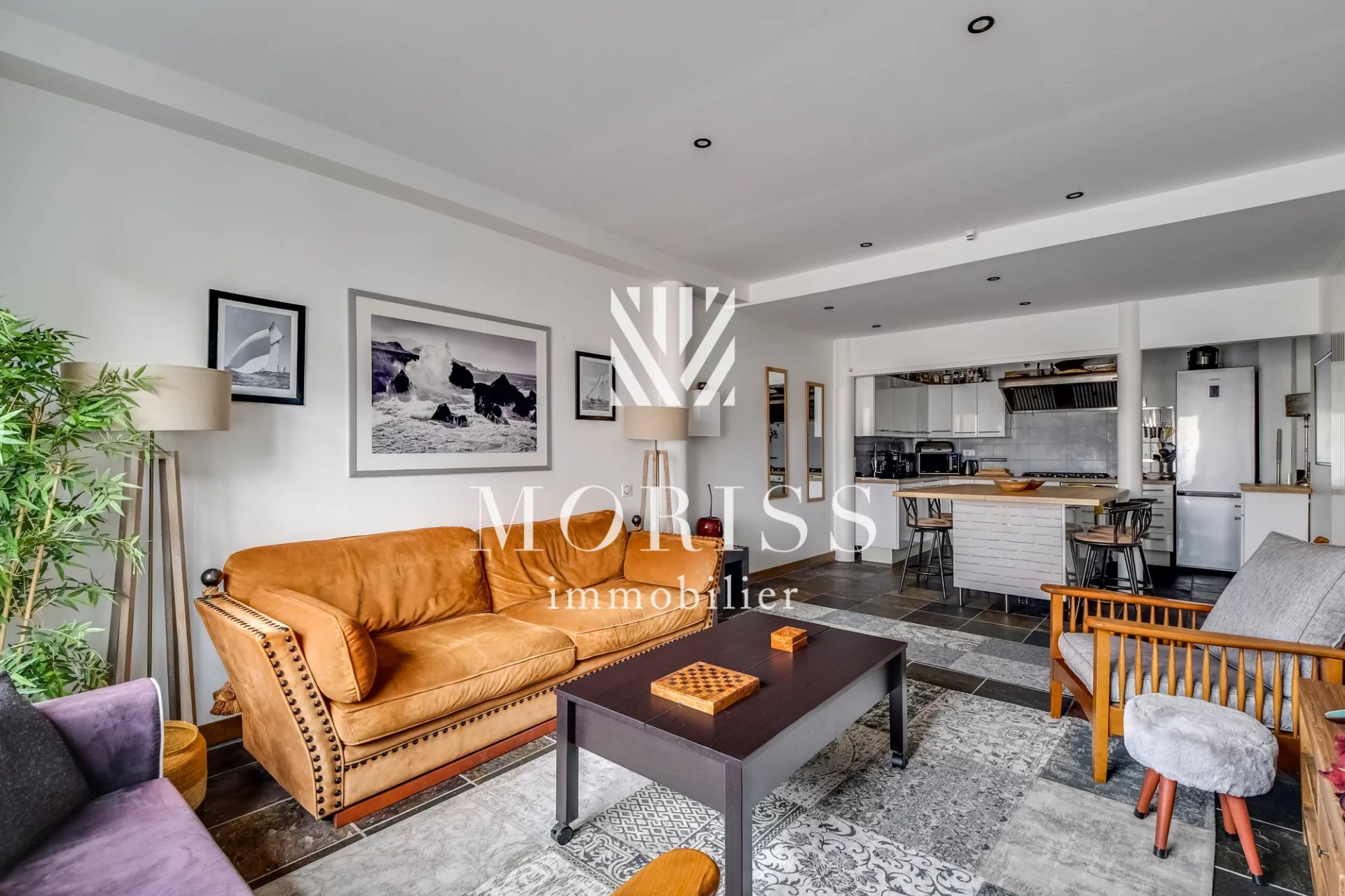 MAISON FAMILIALE D'EXCEPTION / VILLA VALENTINE / MAIRIE DE SAINT - Image Array