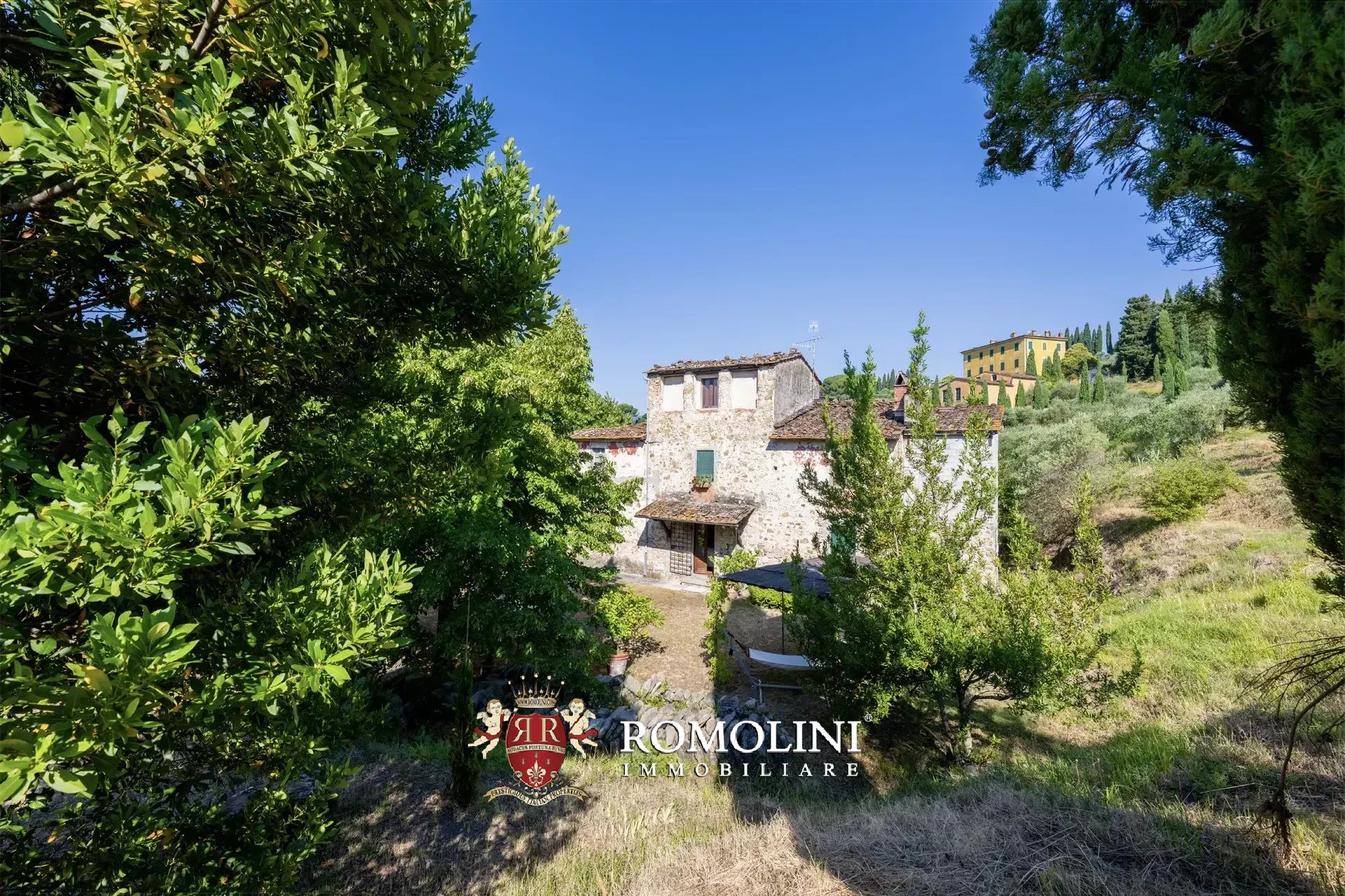 5 Bedroom Villa/Townhouse's Image 3