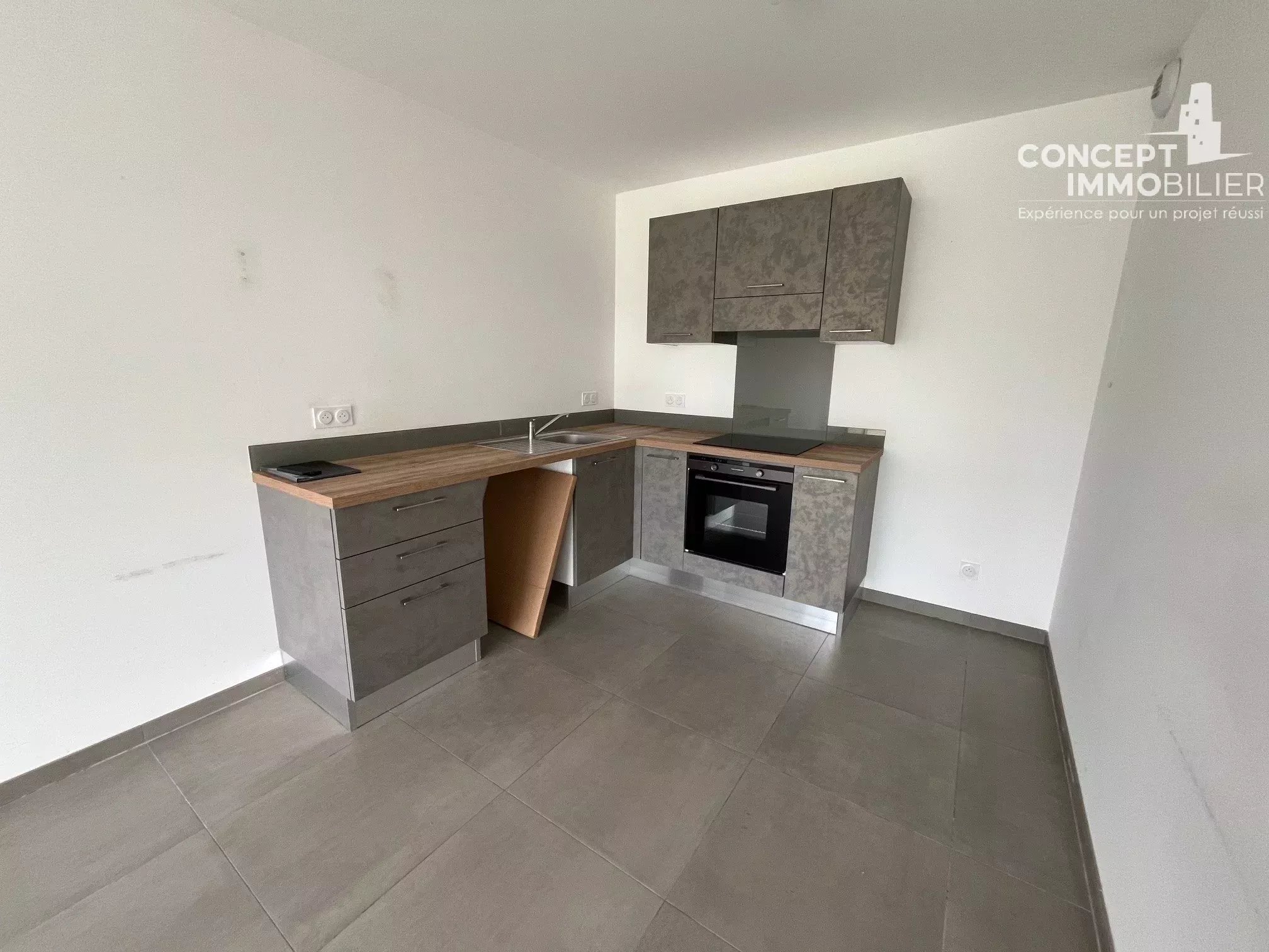 Appartement Fameck 3 pièce(s) 64 m2 avec terrasse et place de parking