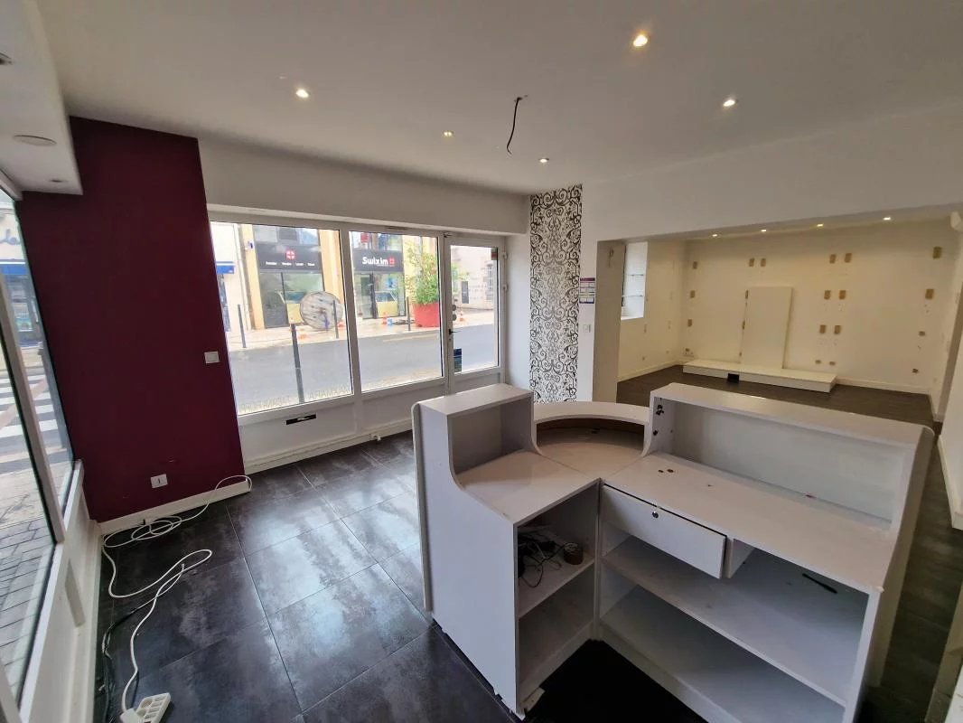 Local commercial 80 m² Saint Genis Pouilly