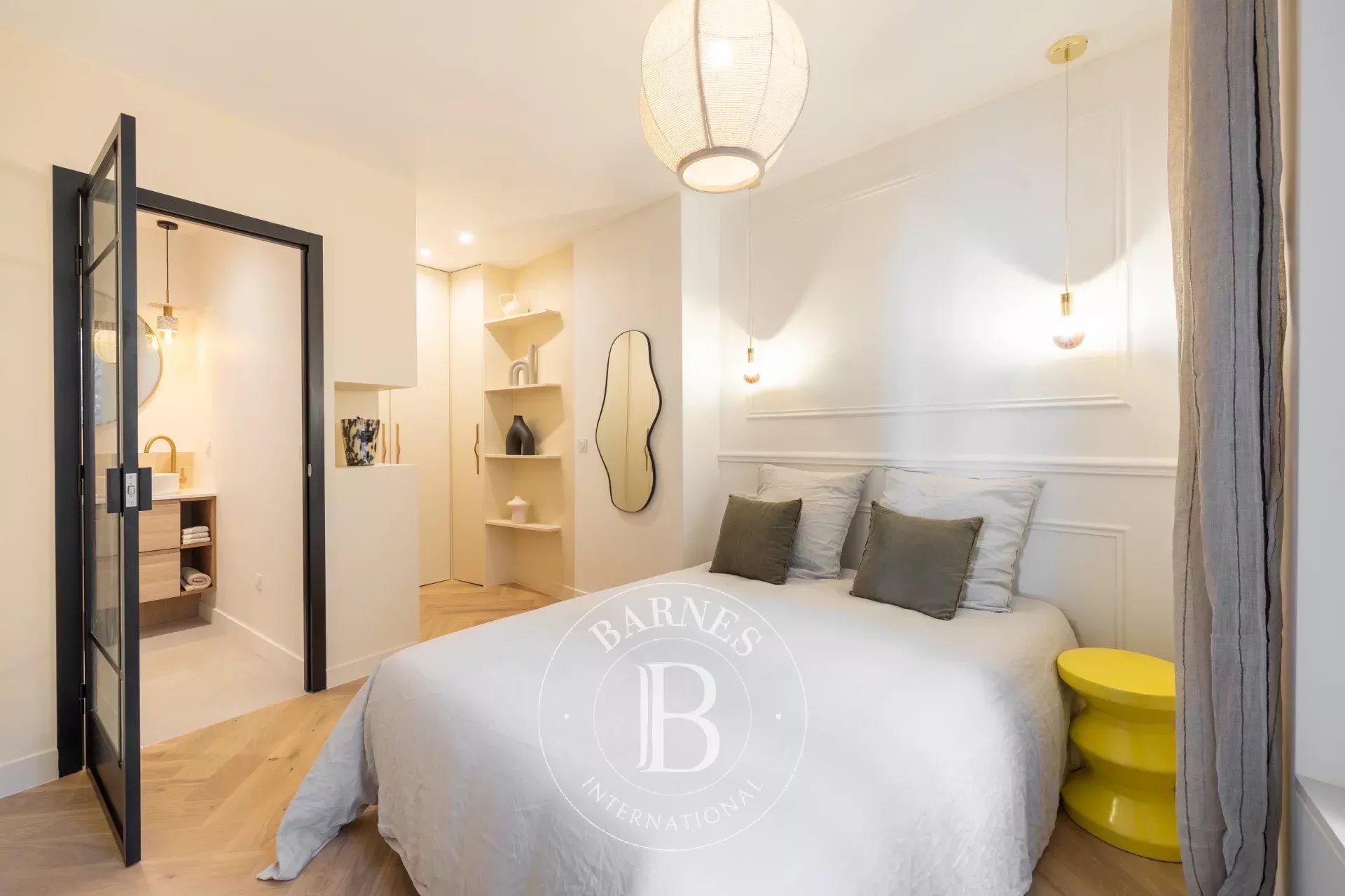 Daire Paris 3ème - picture 7