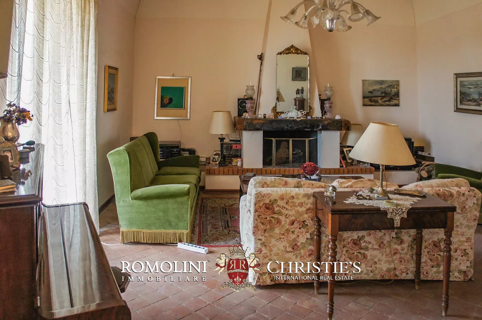 9 Bedroom Vineyard's Image 56